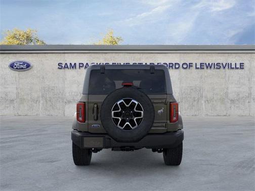 2025 Ford Bronco Outer Banks