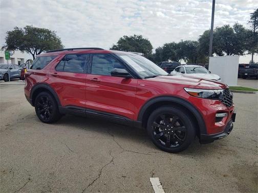 2023 Ford Explorer ST-Line