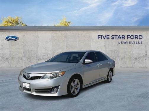 2013 Toyota Camry SE