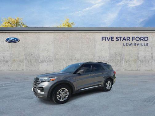 CARBONIZED GRAY METALLIC 2024 Ford Explorer XLT