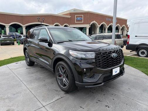 AGATE BLACK METALLIC 2025 Ford Explorer ST-Line