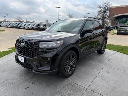 AGATE BLACK METALLIC 2025 Ford Explorer ST-Line