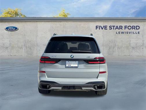Brooklyn Grey Metallic 2024 BMW X7 xDrive40i