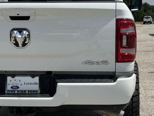 Bright White Clearcoat 2024 RAM 2500 Laramie Crew Cab 4x4 6'4' Box