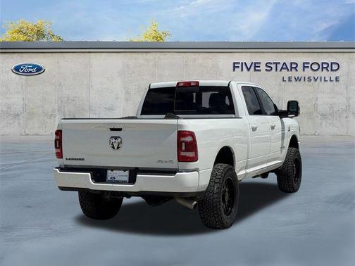 Bright White Clearcoat 2024 RAM 2500 Laramie Crew Cab 4x4 6'4' Box