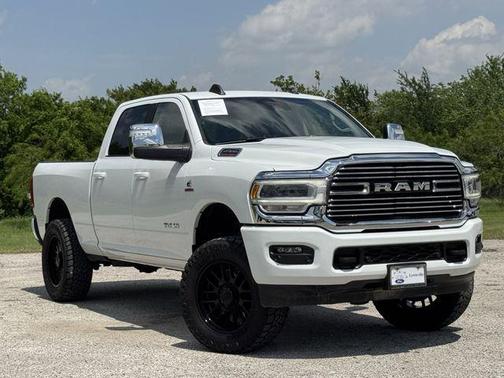 Bright White Clearcoat 2024 RAM 2500 Laramie Crew Cab 4x4 6'4' Box