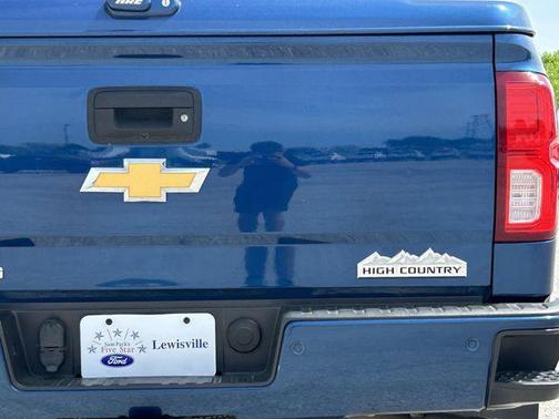 2017 Chevrolet Silverado 1500 High Country