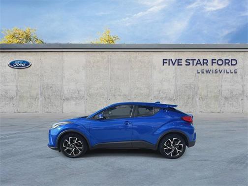 2022 Toyota C-HR XLE