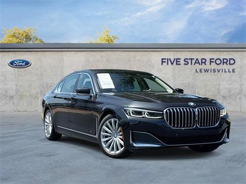 2022 BMW 740 i