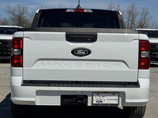 OXFORD WHITE 2025 Ford Maverick Lobo Standard