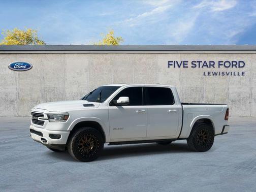 Bright White Clearcoat 2022 RAM 1500 Laramie