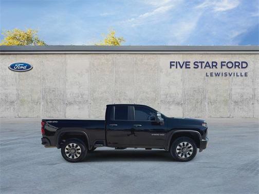 2022 Chevrolet Silverado 2500 Custom
