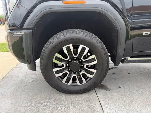 Onyx Black 2025 GMC Sierra 2500 Denali Ultimate