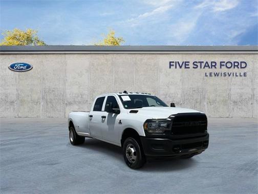 2023 RAM 3500 Tradesman Crew Cab 4x4 8' Box