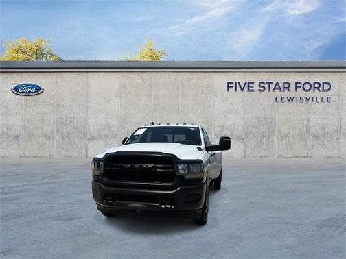 2023 RAM 3500 Tradesman Crew Cab 4x4 8' Box