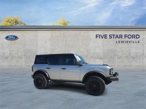 2023 Ford Bronco Base