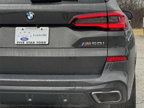 2022 BMW X5 M50i