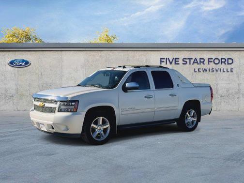 White Diamond Tricoat 2012 Chevrolet Avalanche 1500 LTZ