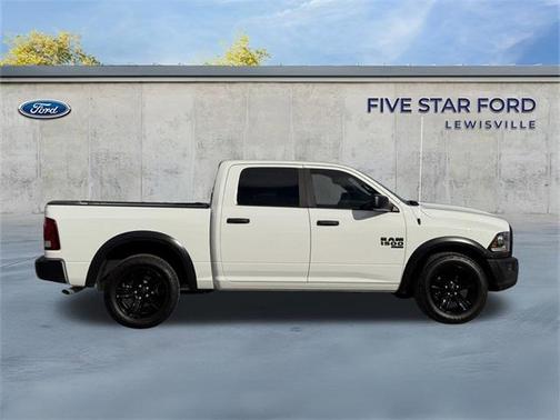 2024 RAM 1500 Classic Warlock Crew Cab 4x2 5'7' Box