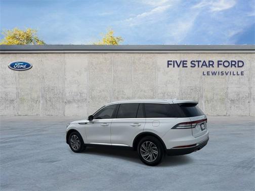2023 Lincoln Aviator Standard