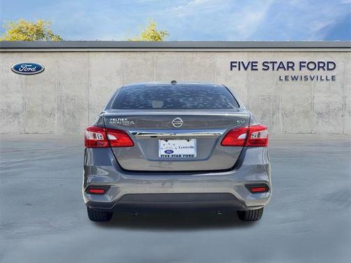 Gun Metallic 2018 Nissan Sentra SV