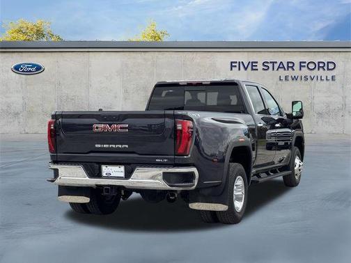 2025 GMC Sierra 3500 SLT