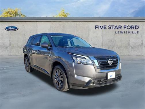 2022 Nissan Pathfinder S 4WD