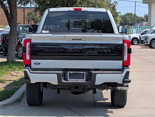 2026 Ford F-250 Platinum
