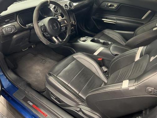 2022 Ford Shelby GT500 Base