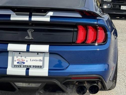 2022 Ford Shelby GT500 Base