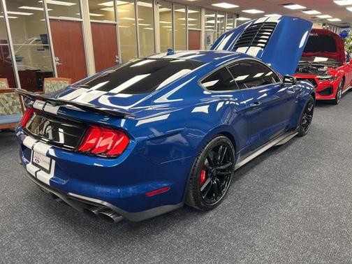 2022 Ford Shelby GT500 Base