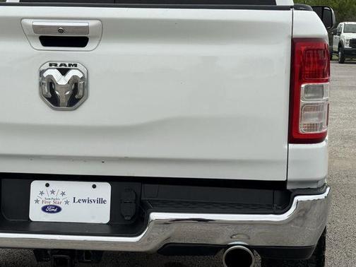 Bright White Clearcoat 2019 RAM 1500 Big Horn
