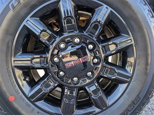 2024 GMC Sierra 2500 AT4