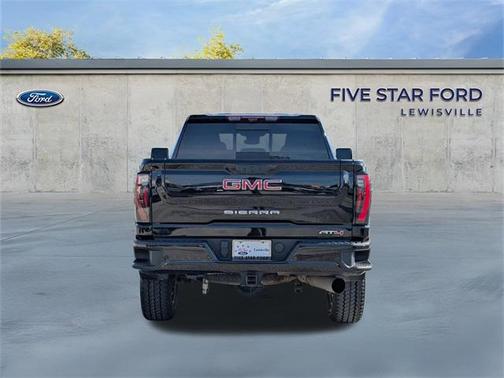 2024 GMC Sierra 2500 AT4
