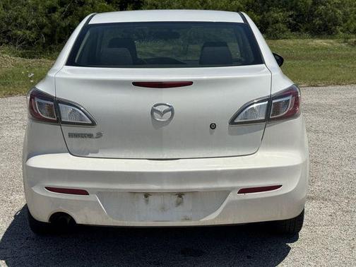 Crystal White Pearl Mica/Black 2013 Mazda Mazda3 i SV