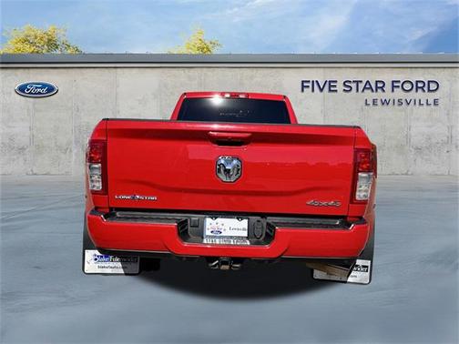2024 RAM 3500 Lone Star Crew Cab 4x4 8' Box