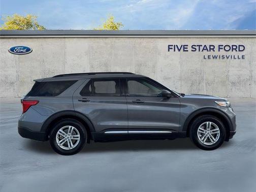 CARBONIZED GRAY METALLIC 2024 Ford Explorer XLT