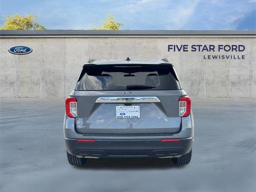 CARBONIZED GRAY METALLIC 2024 Ford Explorer XLT