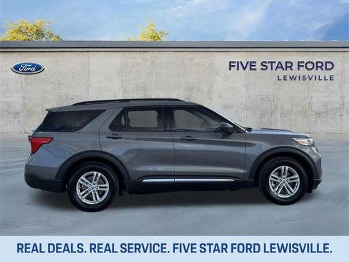 CARBONIZED GRAY METALLIC 2024 Ford Explorer XLT