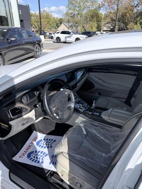 2017 Genesis G90 Premium