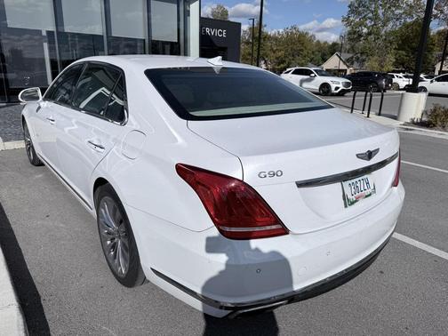 2017 Genesis G90 Premium