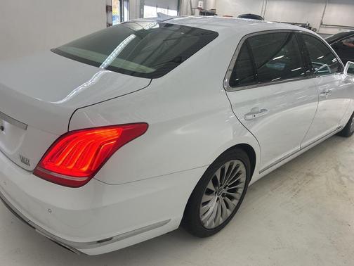 2017 Genesis G90 Premium