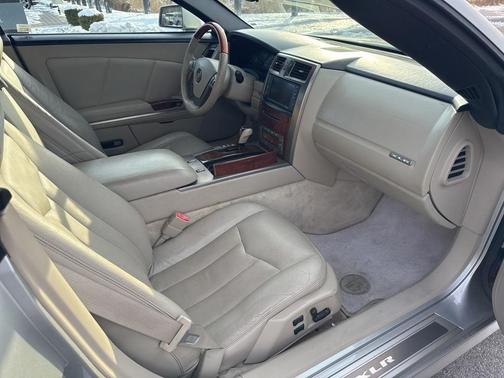 2006 Cadillac XLR Base