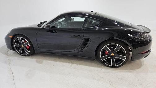 2018 Porsche 718 Cayman S