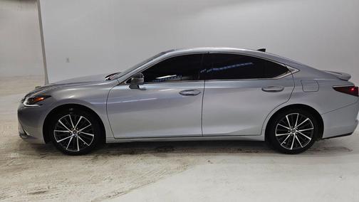 2023 Lexus ES 350 Base