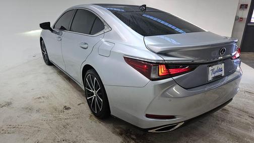 2023 Lexus ES 350 Base
