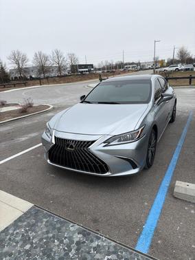2023 Lexus ES 350 Base