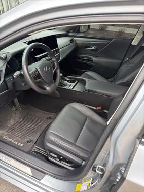 2023 Lexus ES 350 Base