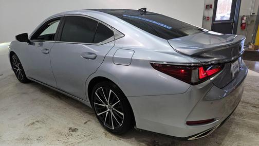 2023 Lexus ES 350 Base