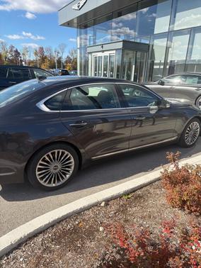 2020 Kia K900 Luxury